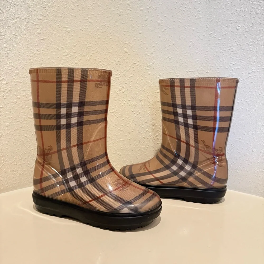 Burberry short kids